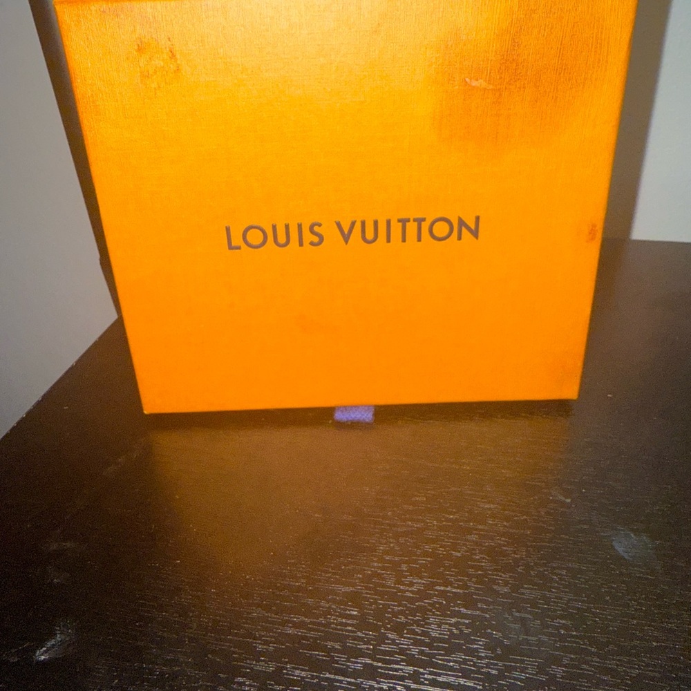 Louis Vuitton Blue Monogram Wallet - Picture 4 of 4